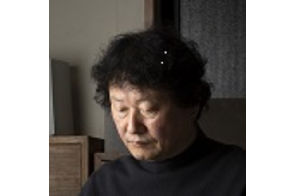 芸術院賞受賞 山岸大成作 色絵 飾皿 『牡丹』 管理K367 芸術院賞受賞 山岸大成作 色絵 飾皿 『牡丹』 管理K367 - メルカリ